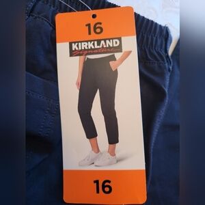 Kirkland Signature Navy Blue Ankle Cropped Travel Pants, Size 16, NWT